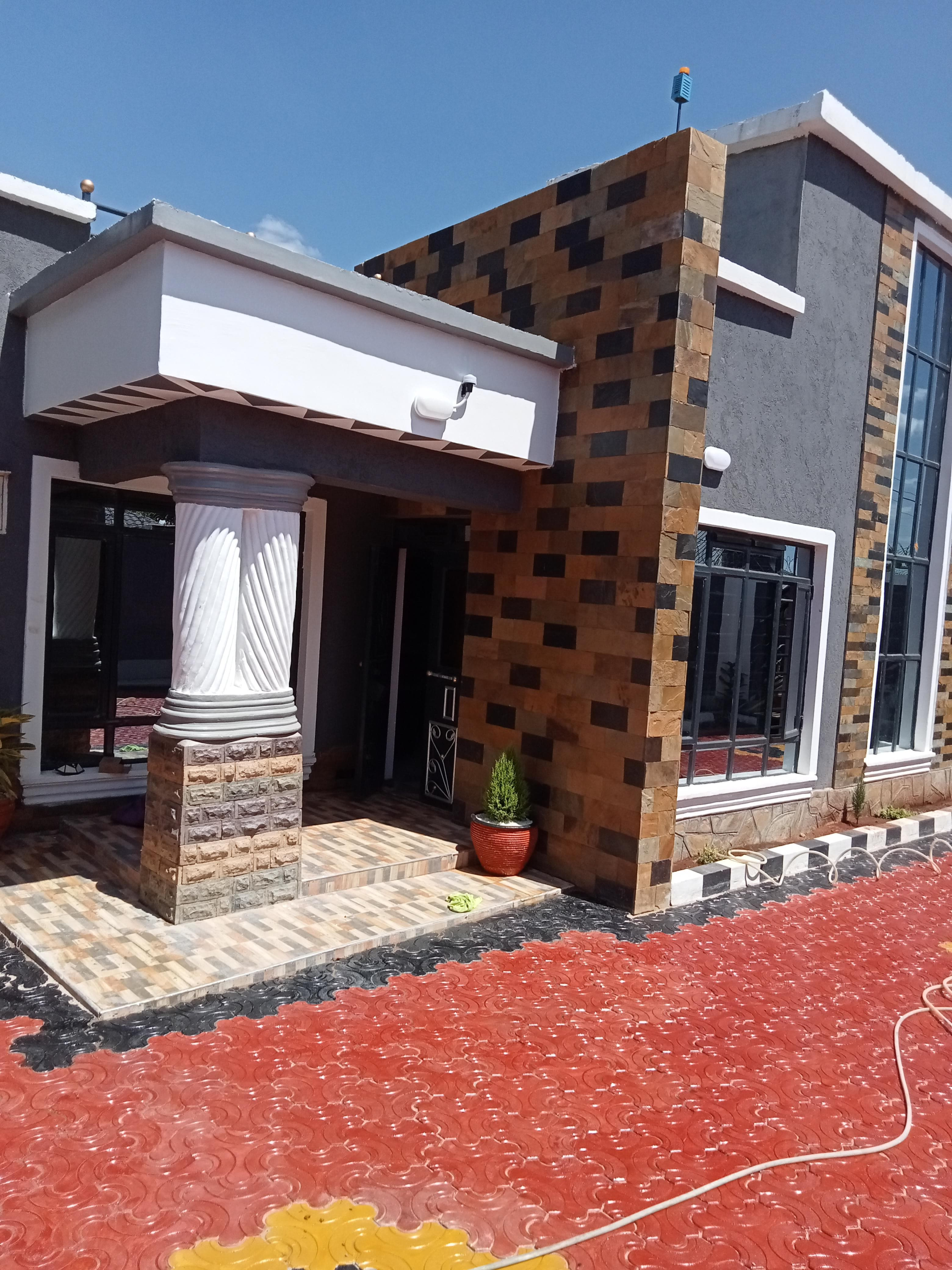4br maisonette for sale in Kenyatta rd
