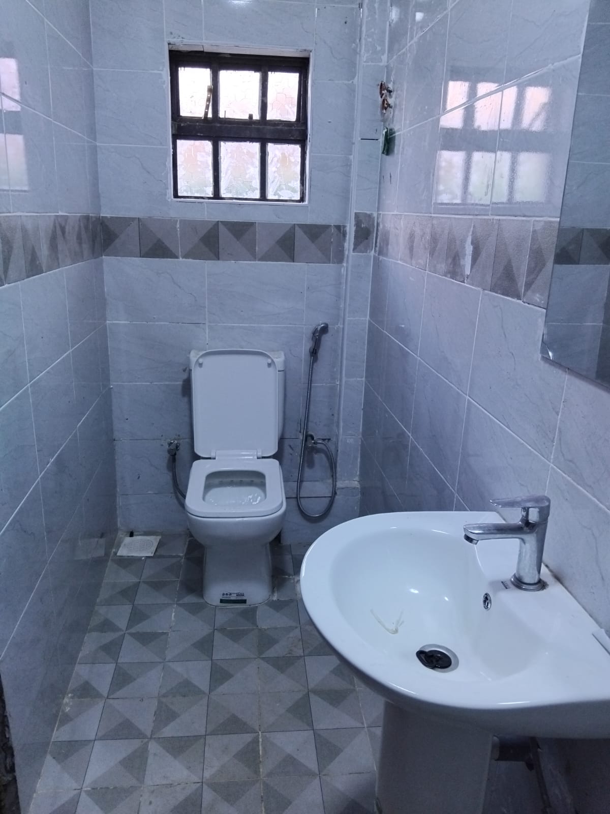 3br bungalow to let in Juja
