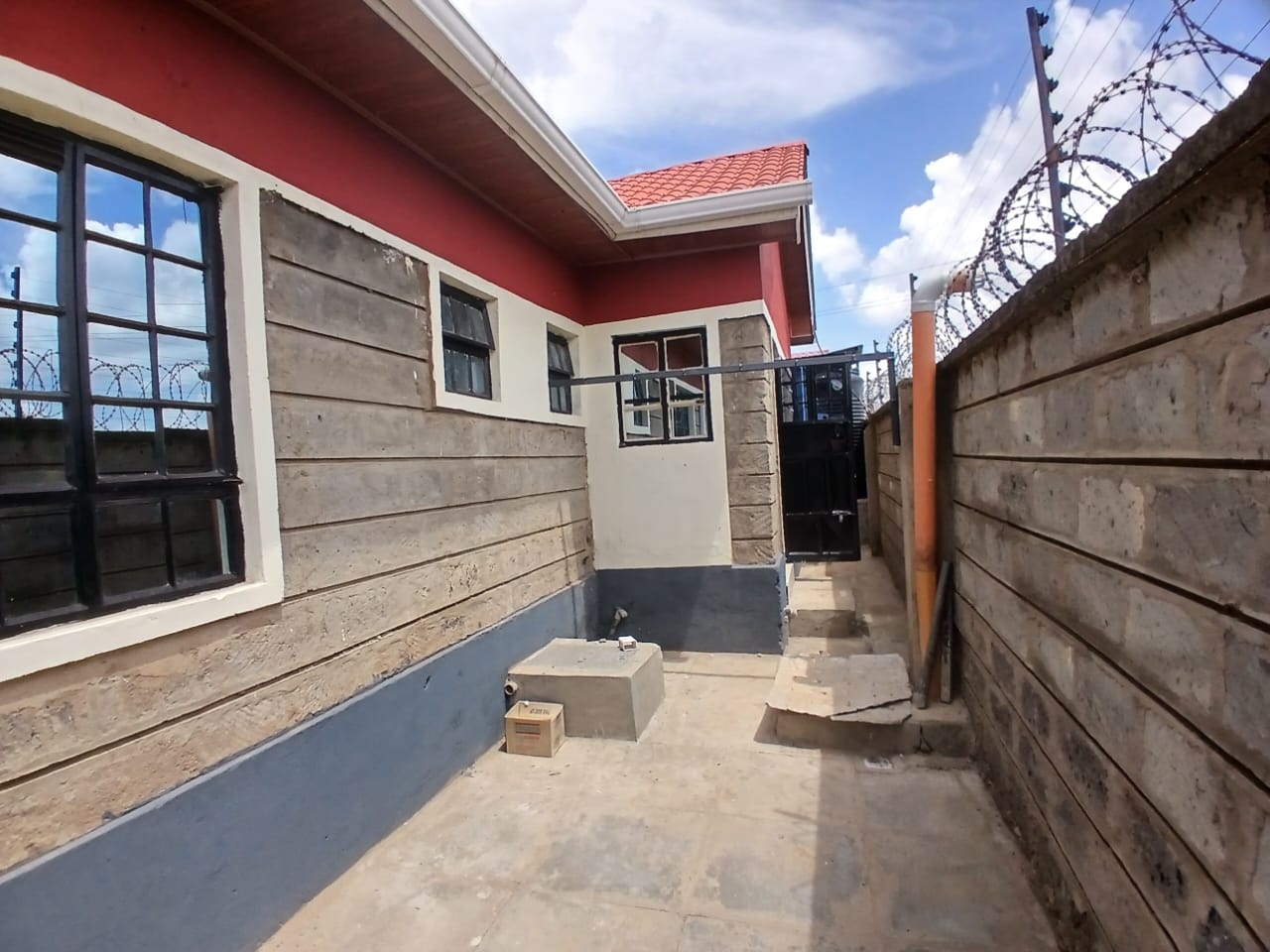 3br bungalow to let in Juja