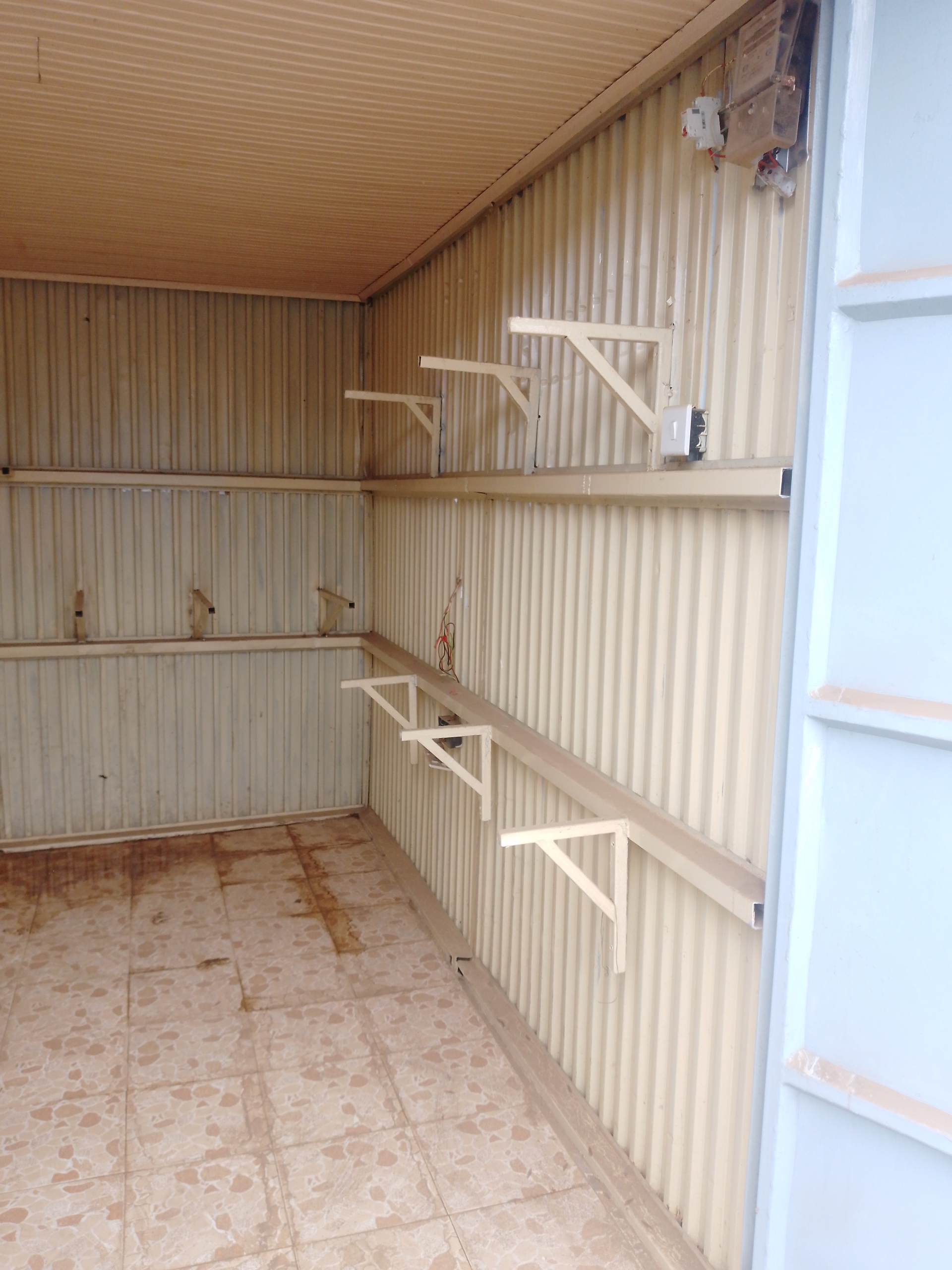 Shops to let Kimbo