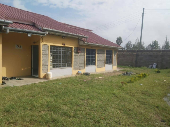RUAI BUNGALOWS TO LET