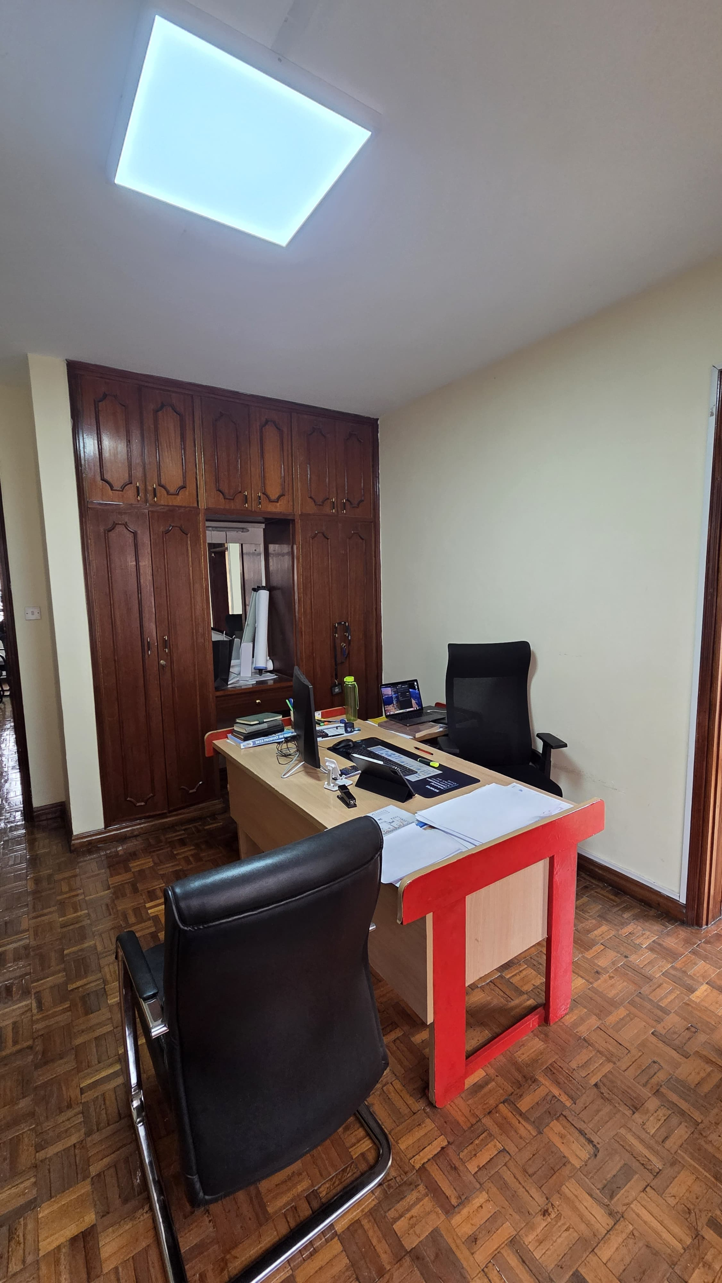 1001338009 Spacious 4-Bedroom Apartment for Sale in Parklands