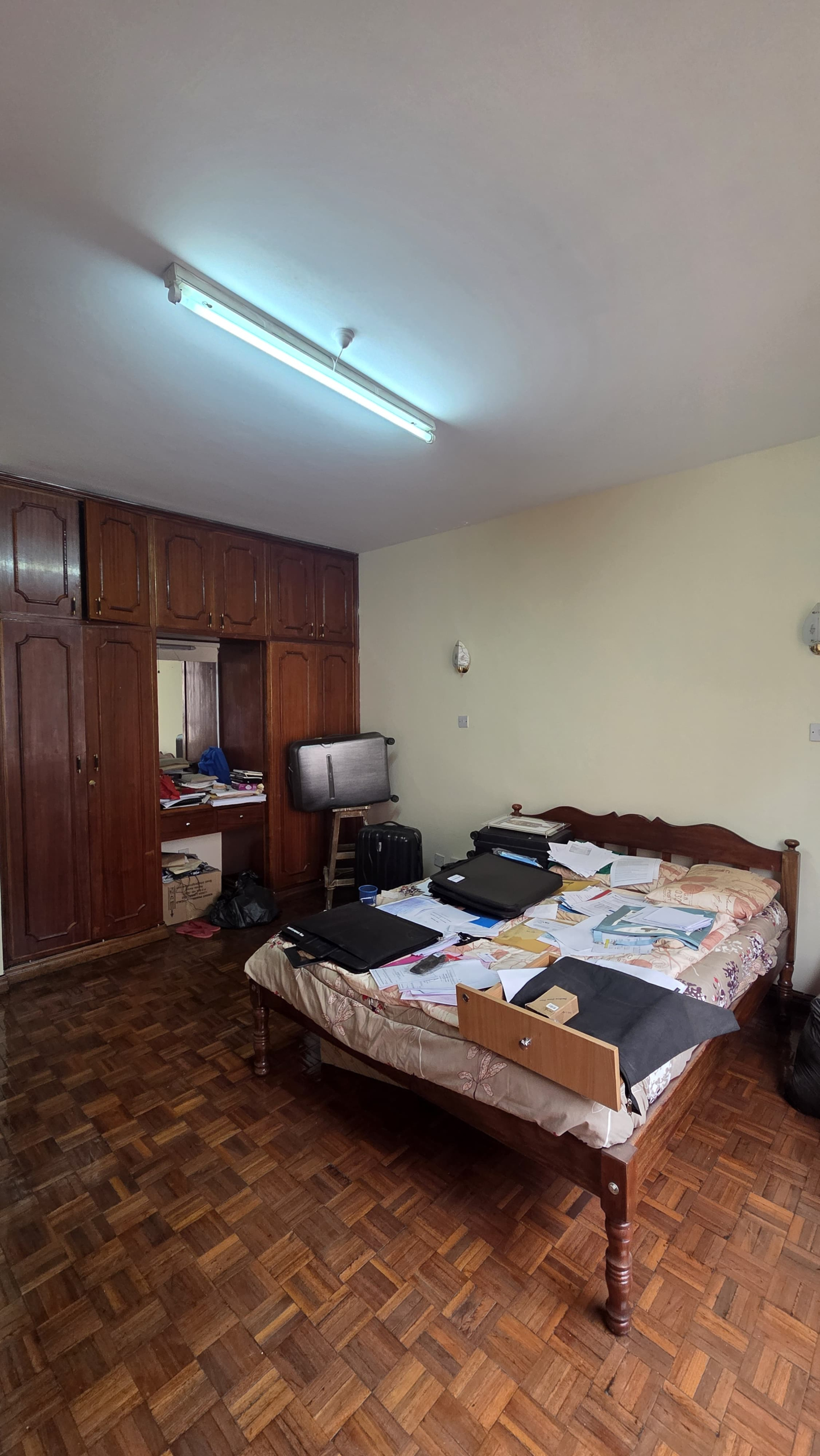 1001338016 Spacious 4-Bedroom Apartment for Sale in Parklands
