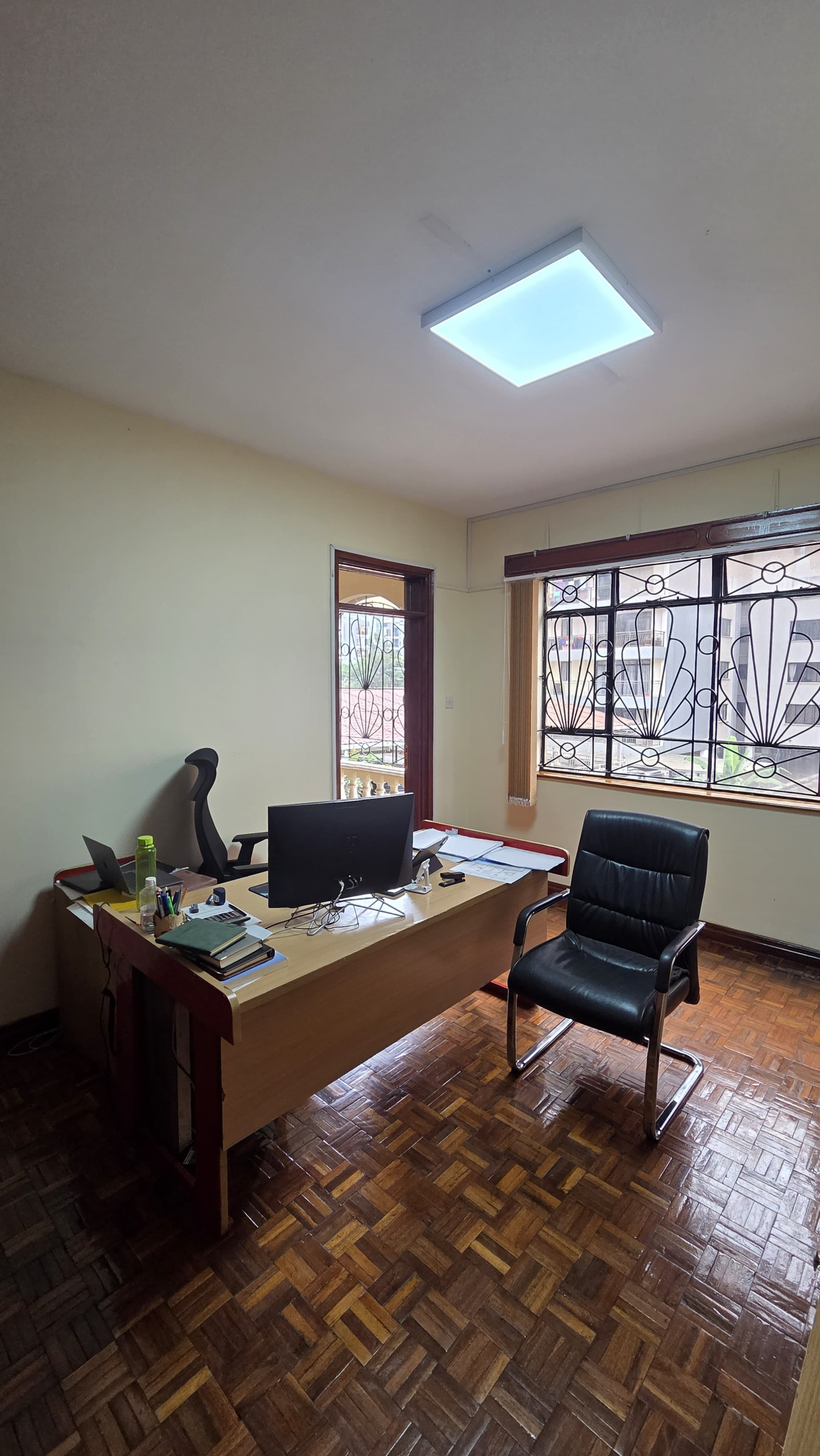 1001338025 Spacious 4-Bedroom Apartment for Sale in Parklands