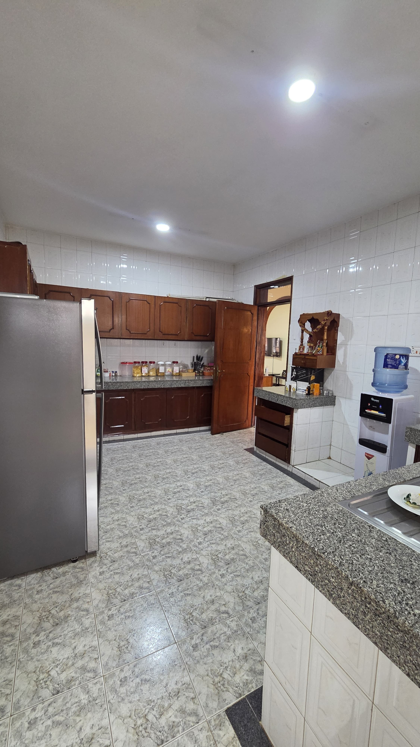 1001338027 Spacious 4-Bedroom Apartment for Sale in Parklands