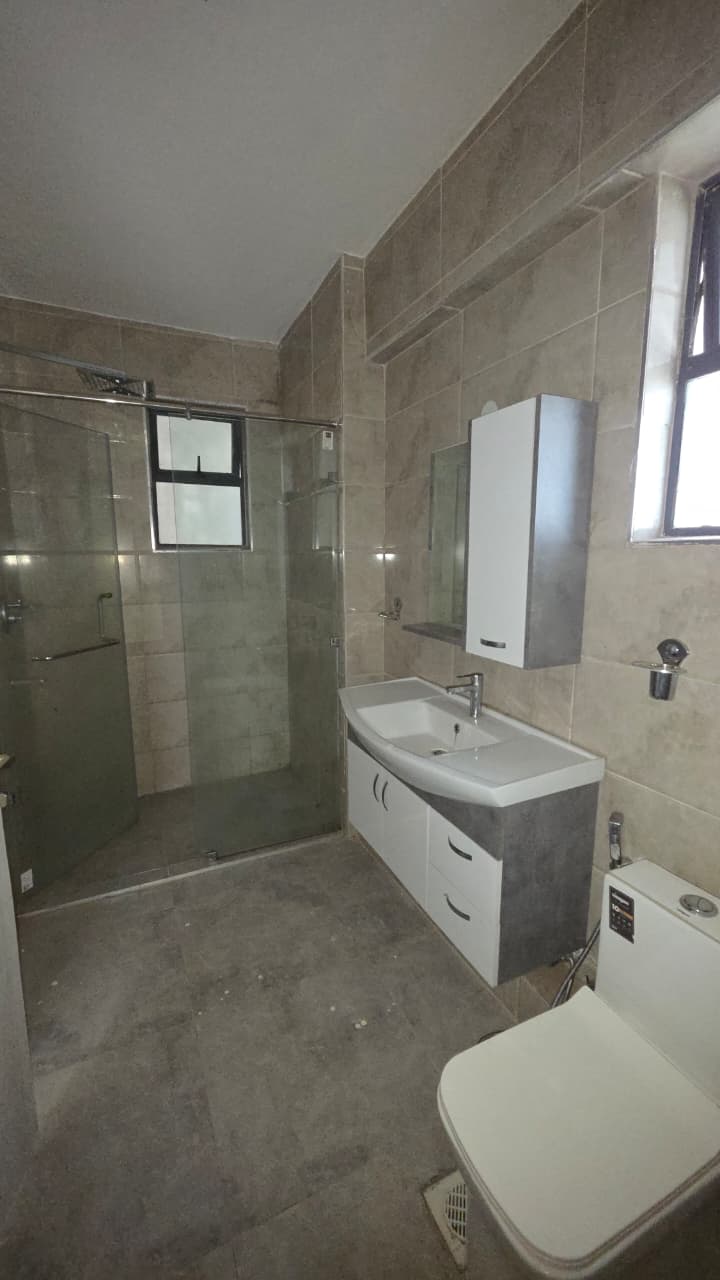 1001350894 Luxury 5 Bedroom Duplex Elevated Living With Panoramic Uninterrupted City Views